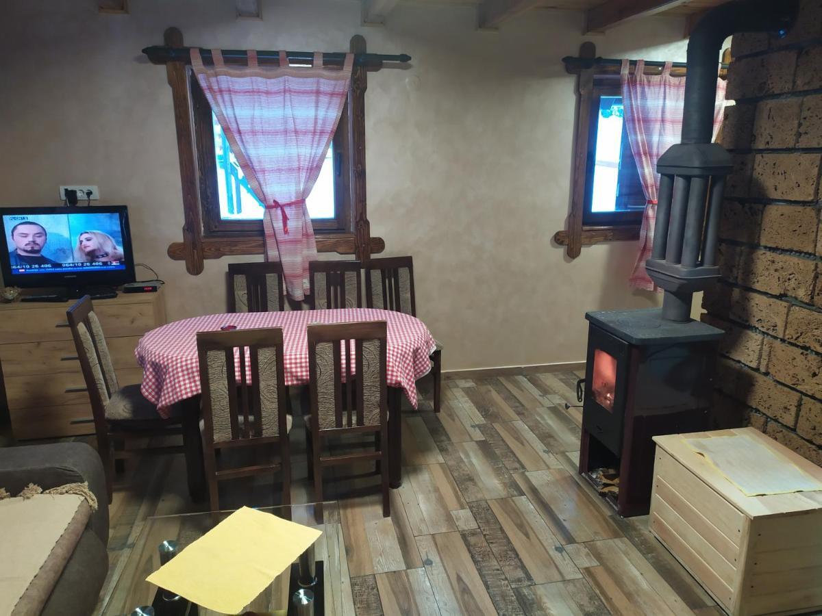 Vila Balerina Mitrovac Εξωτερικό φωτογραφία